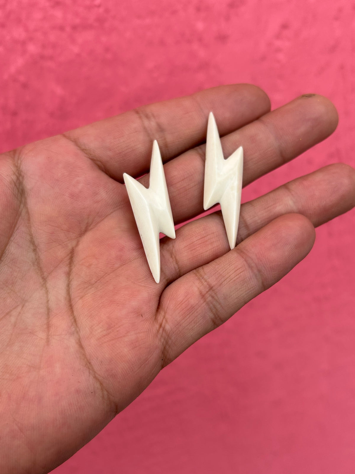 Tuktu Bone Lighting Studs