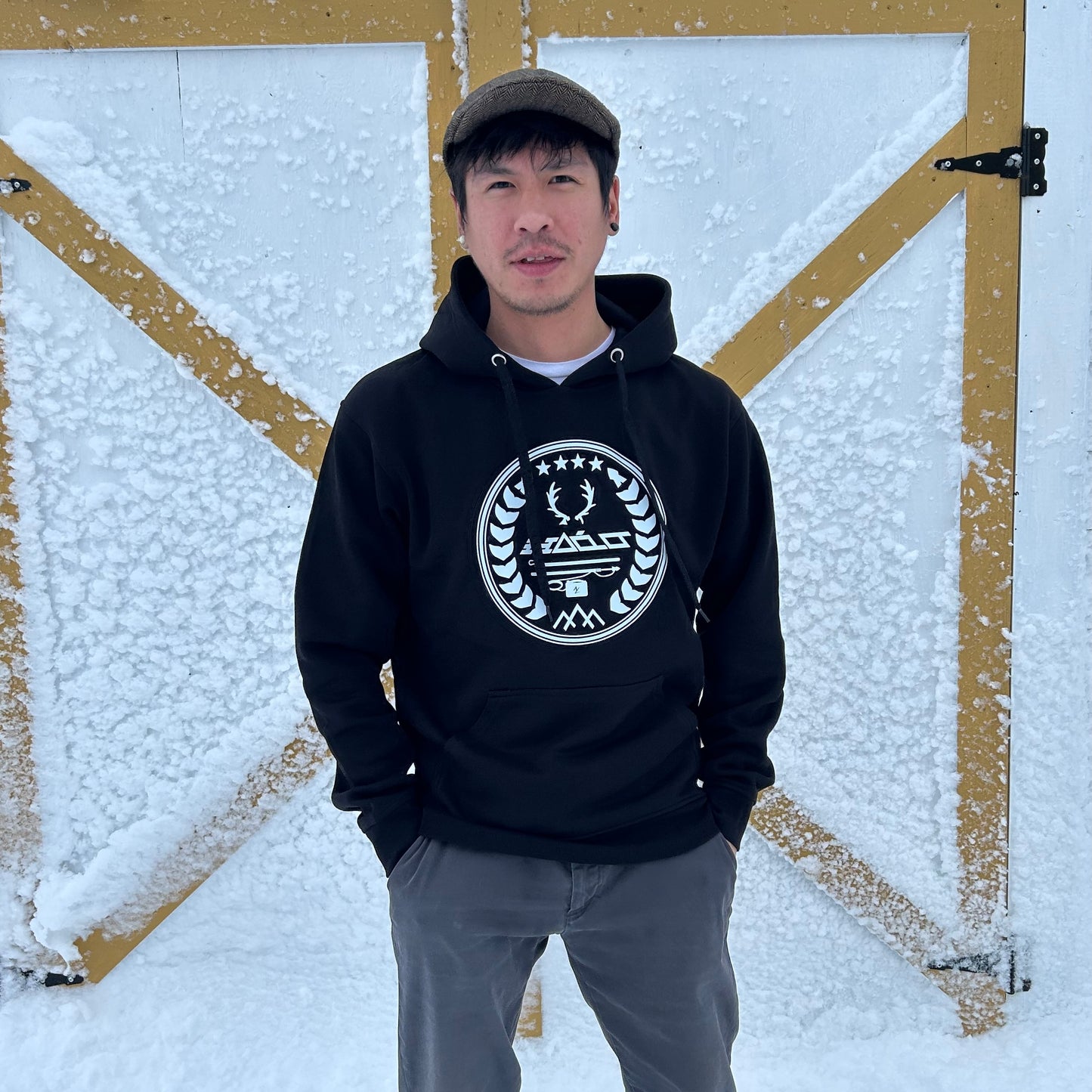 HINAANI EMBLEM HOODIE