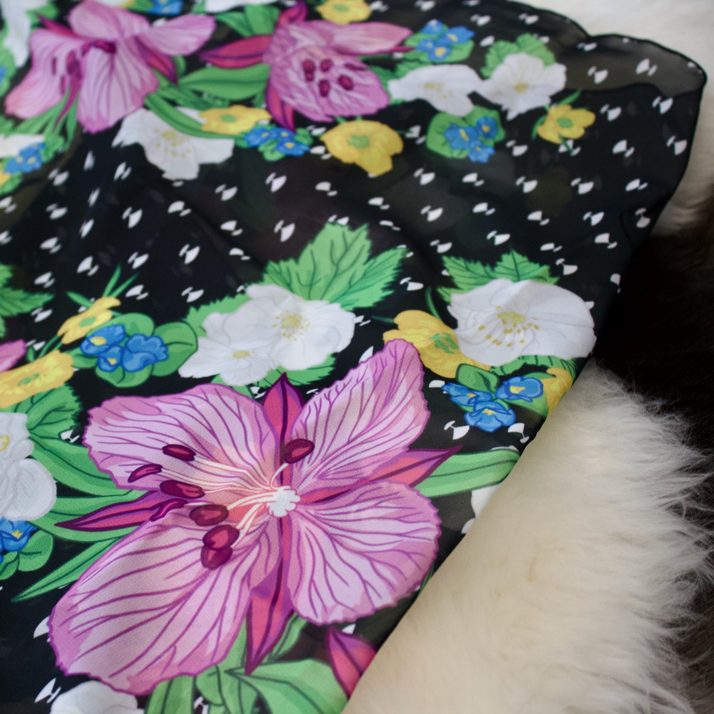 PAUNNAIT SCARF (BLACK)