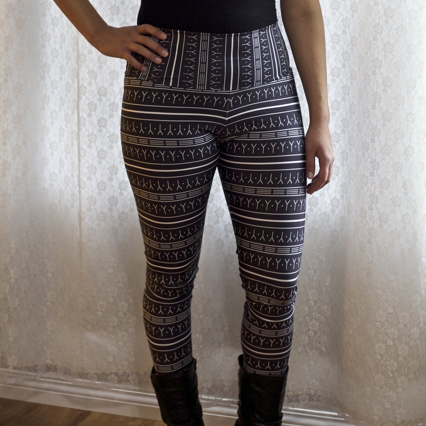 UKKUHIKHAQ LEGGINGS