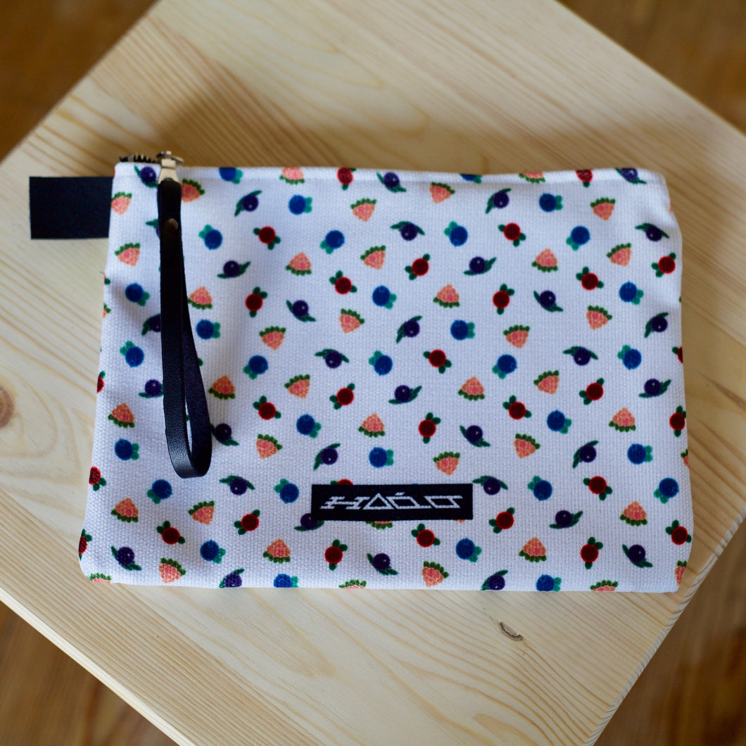 PAURNAIT CLUTCH