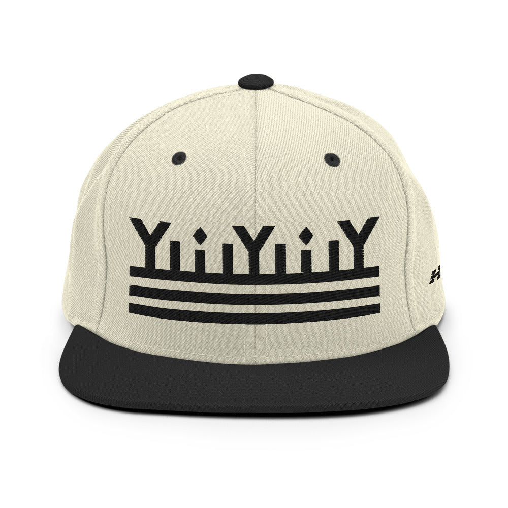 KAKINNIIT CROWN CAP (B/W)