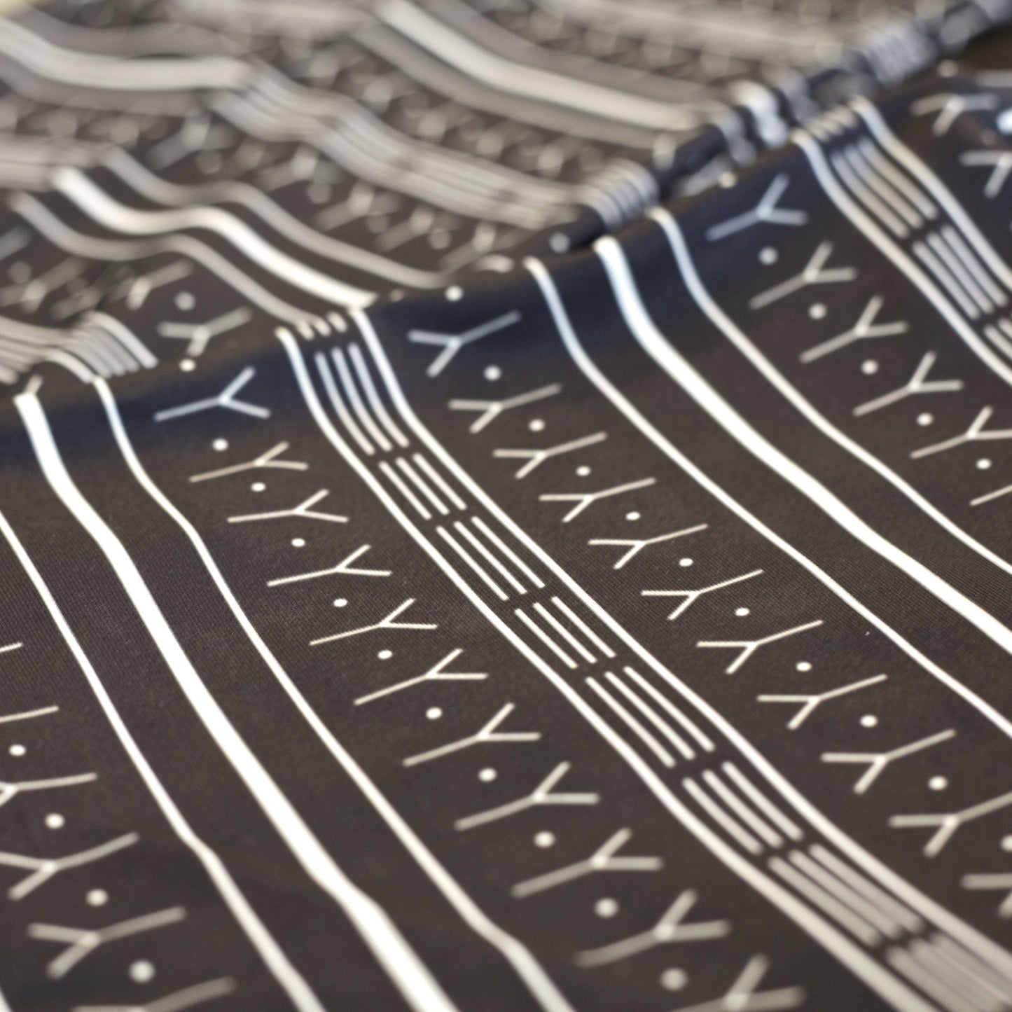 UKKUHIKHAQ LEGGINGS