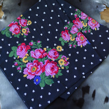BLACK PIRUQHIAT SCARF