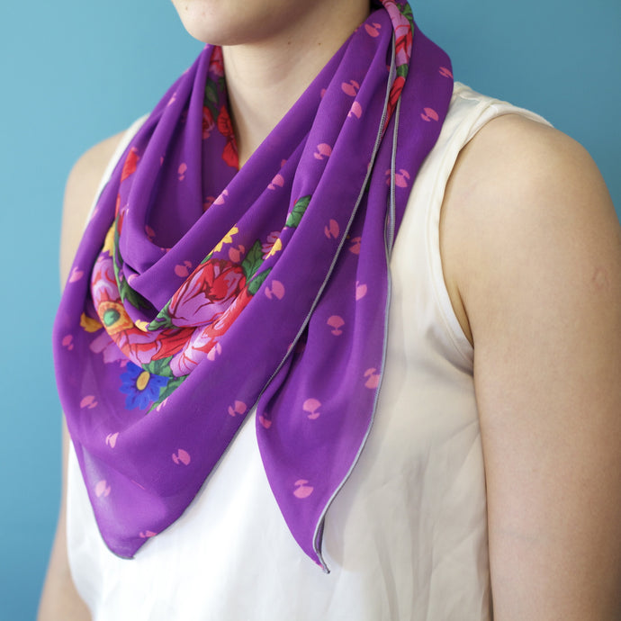 PURPLE PIRUQHIAT SCARF