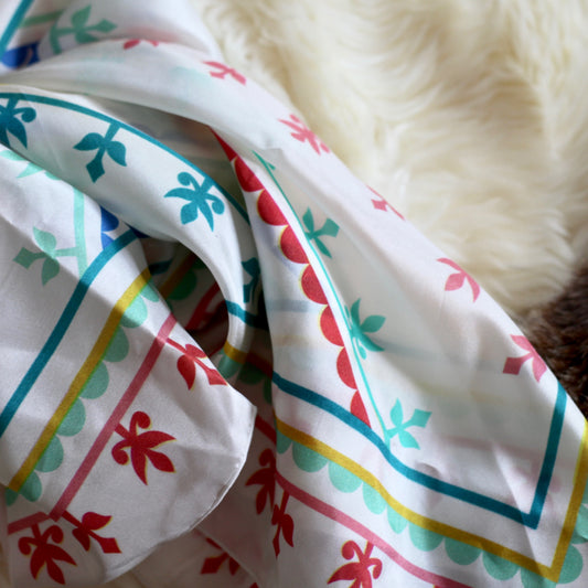 AKPALIAPIK KAMIIK SCARF (COLOUR)