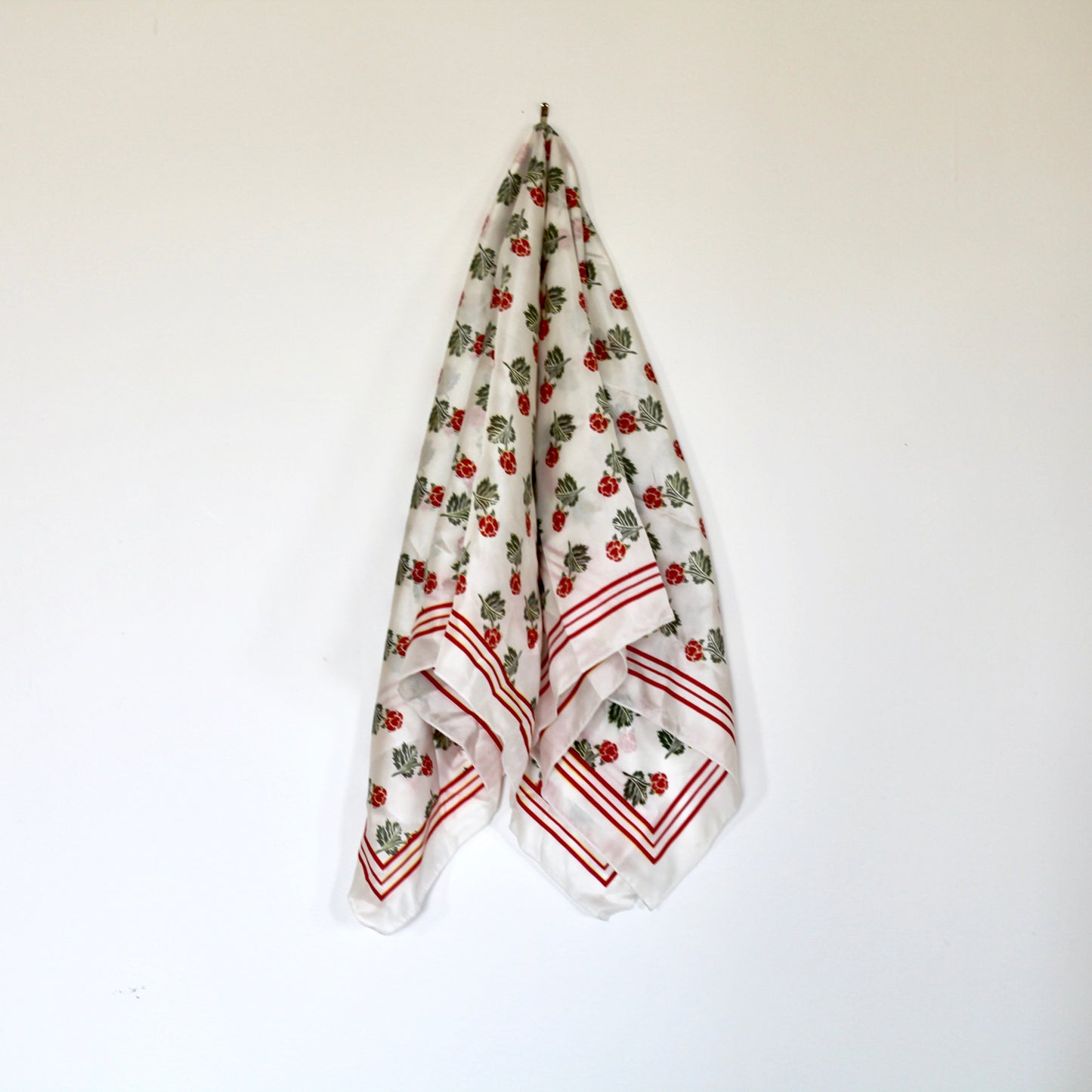 AQPIIT SCARF (WHITE)