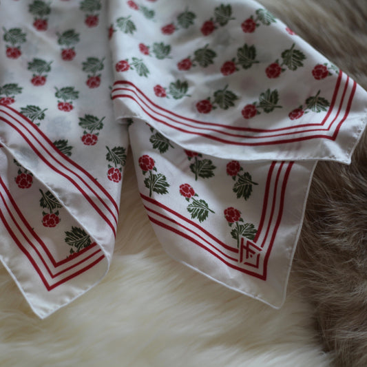 AQPIIT SCARF (WHITE)