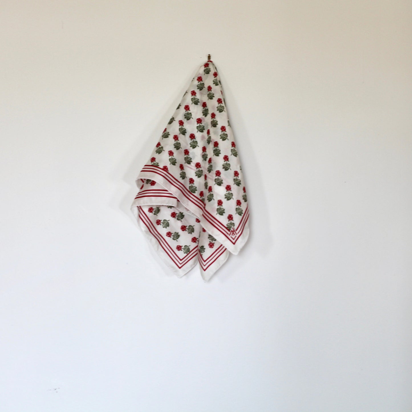 AQPIIT SCARF (WHITE)