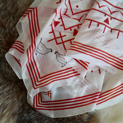 AQIGGIQ KAKINNIIT SCARF