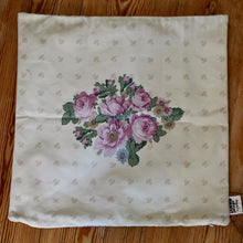 REVERSIBLE UKIUQ PIRUQHIAT CUSHION COVER