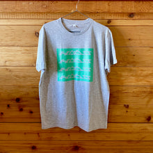QAAMIK HINAANI QANIUJAAQPAIT T-SHIRT (UNISEX)