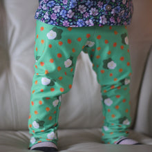 AQPIIT NUTARALAAQ LEGGINGS (GREEN)