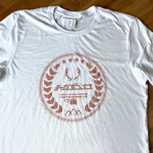 QIKUQ HINAANI EMBLEM T-SHIRT (UNISEX)