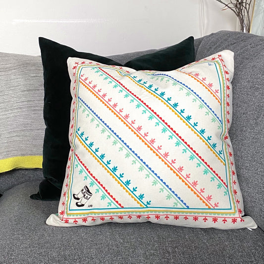 KAMIIK PATTERN CUSHION COVER (COLOUR)