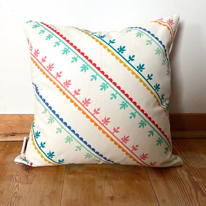KAMIIK PATTERN CUSHION COVER (COLOUR)