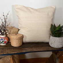 REVERSIBLE ULU-KAKINNIIT CUSHION COVER (NATURAL)