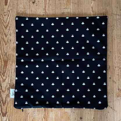 ULU-KAKINNIIT CUSHION COVER (BLACK)